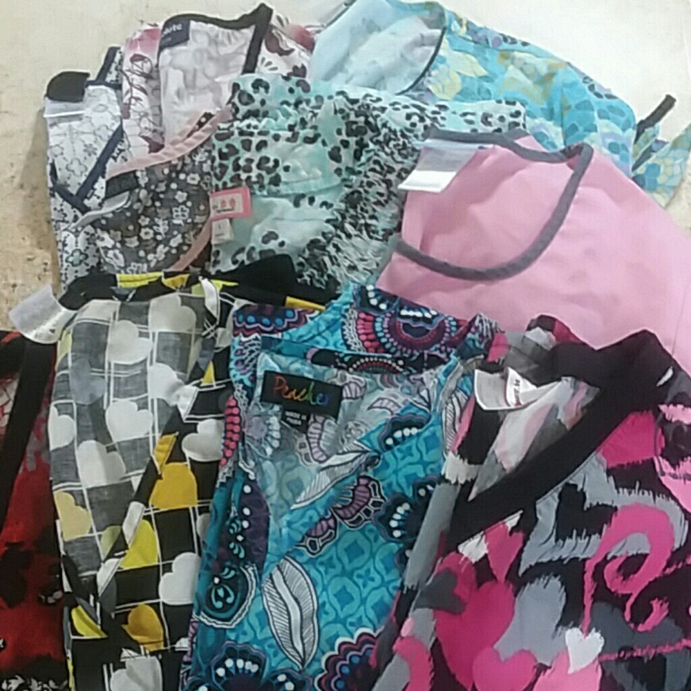 10 scrub tops size Large